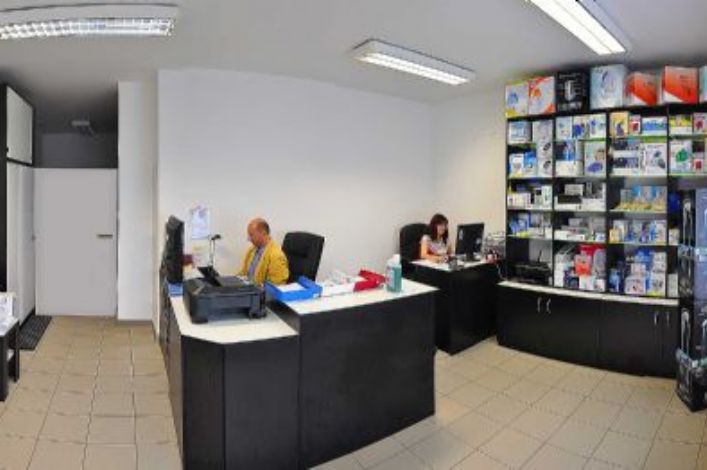 Firma KRÁSNÝ - zdravotnická technika zvětšila své provozní možnosti díky přestěhování do větších prostorů
