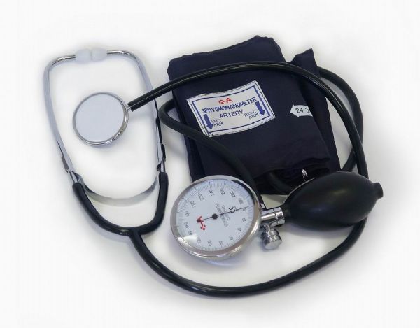 TONOMETR ANEROID P100 SE STETOSKOPEM